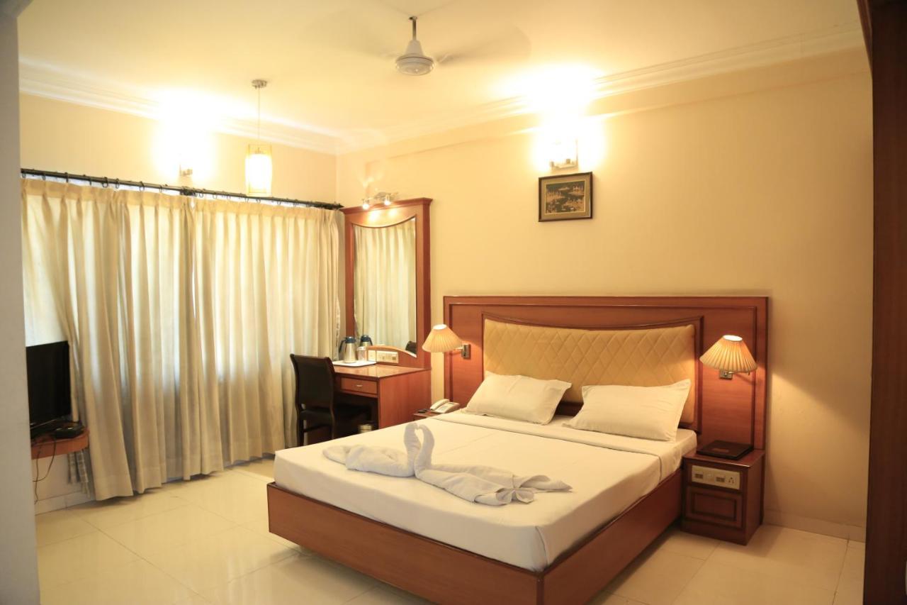 Hotel Devi Tower Salem Esterno foto