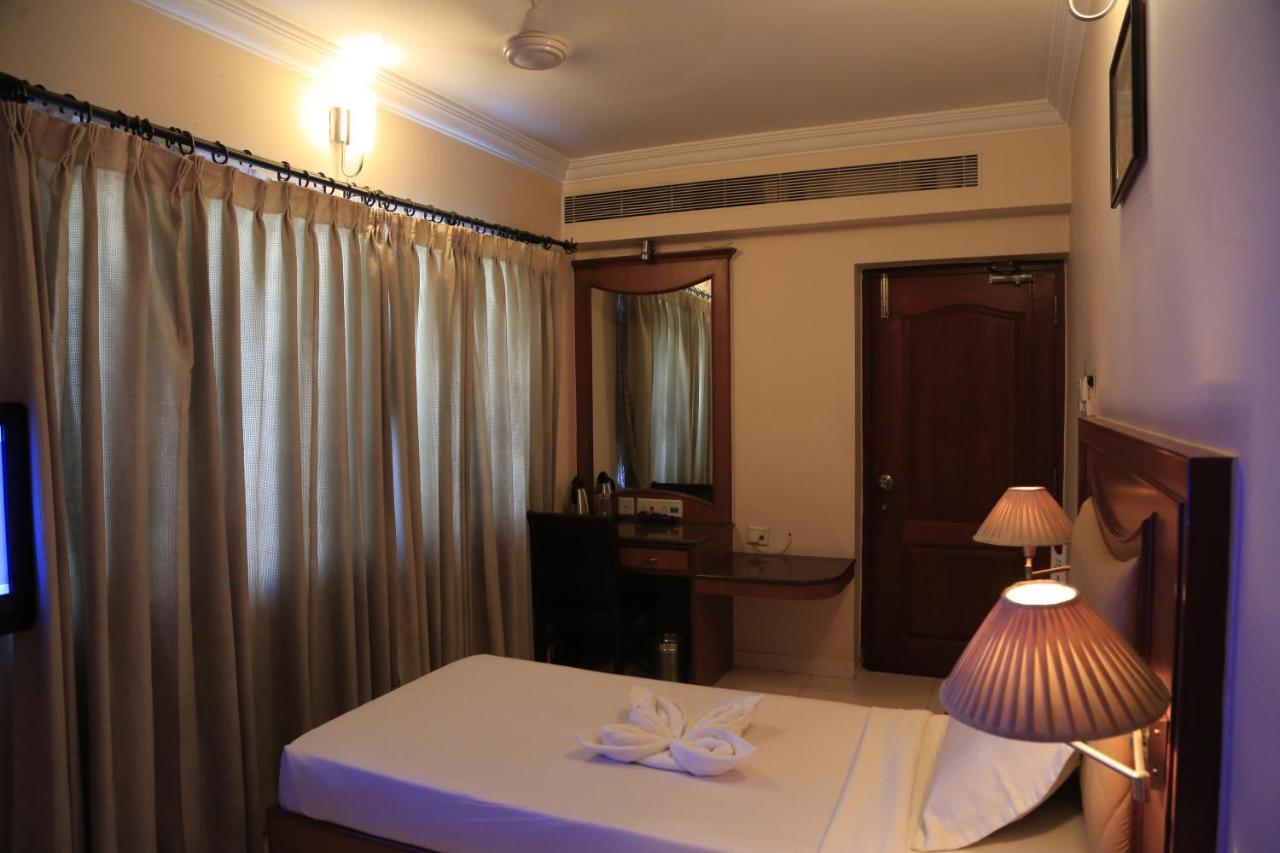 Hotel Devi Tower Salem Esterno foto