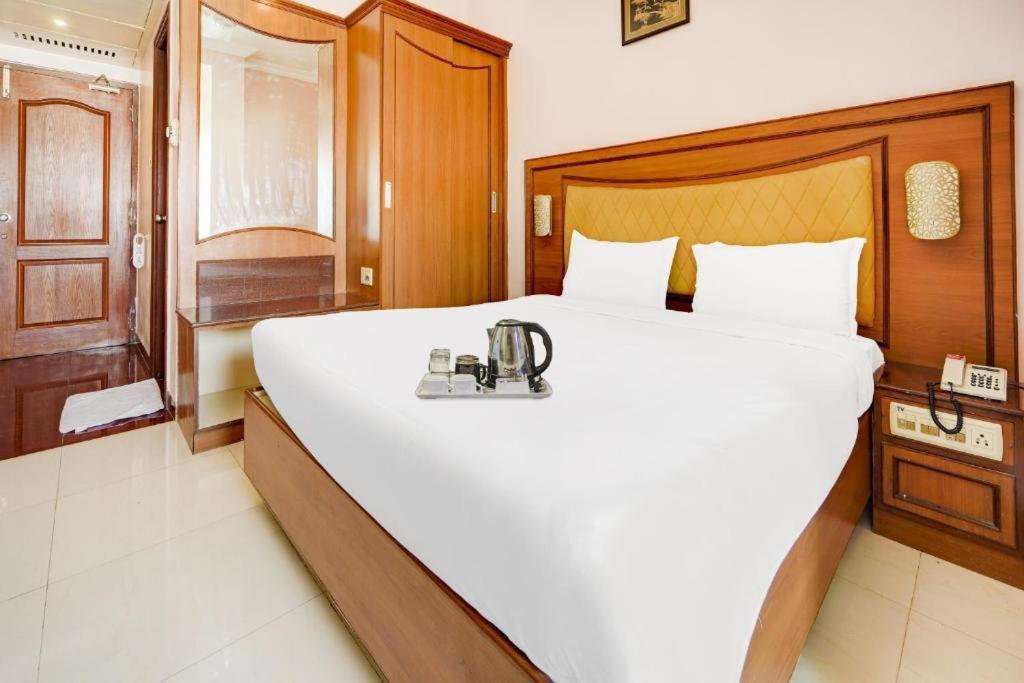 Hotel Devi Tower Salem Esterno foto